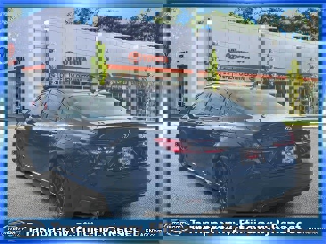 Certified 2025 Toyota Camry SE image 8