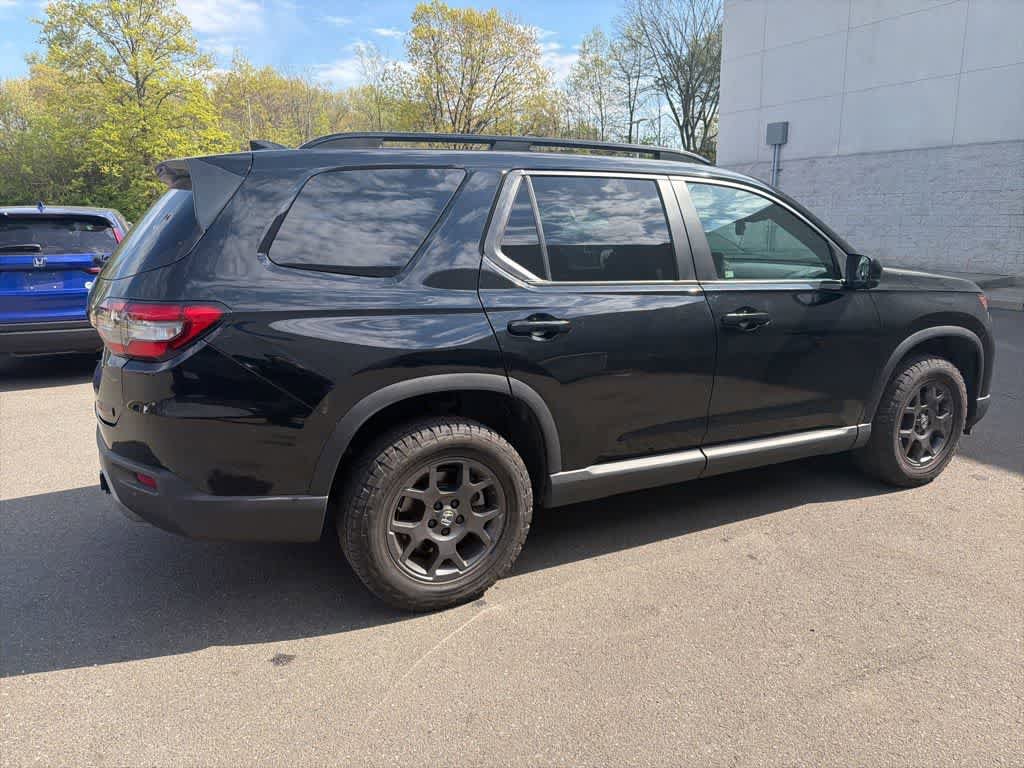 Used 2023 Honda Pilot TrailSport image 7