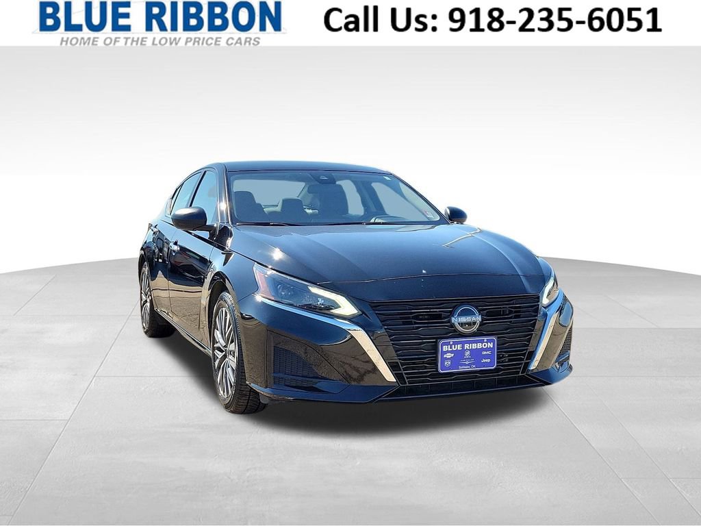 Used 2024 Nissan Altima 2.5 SV