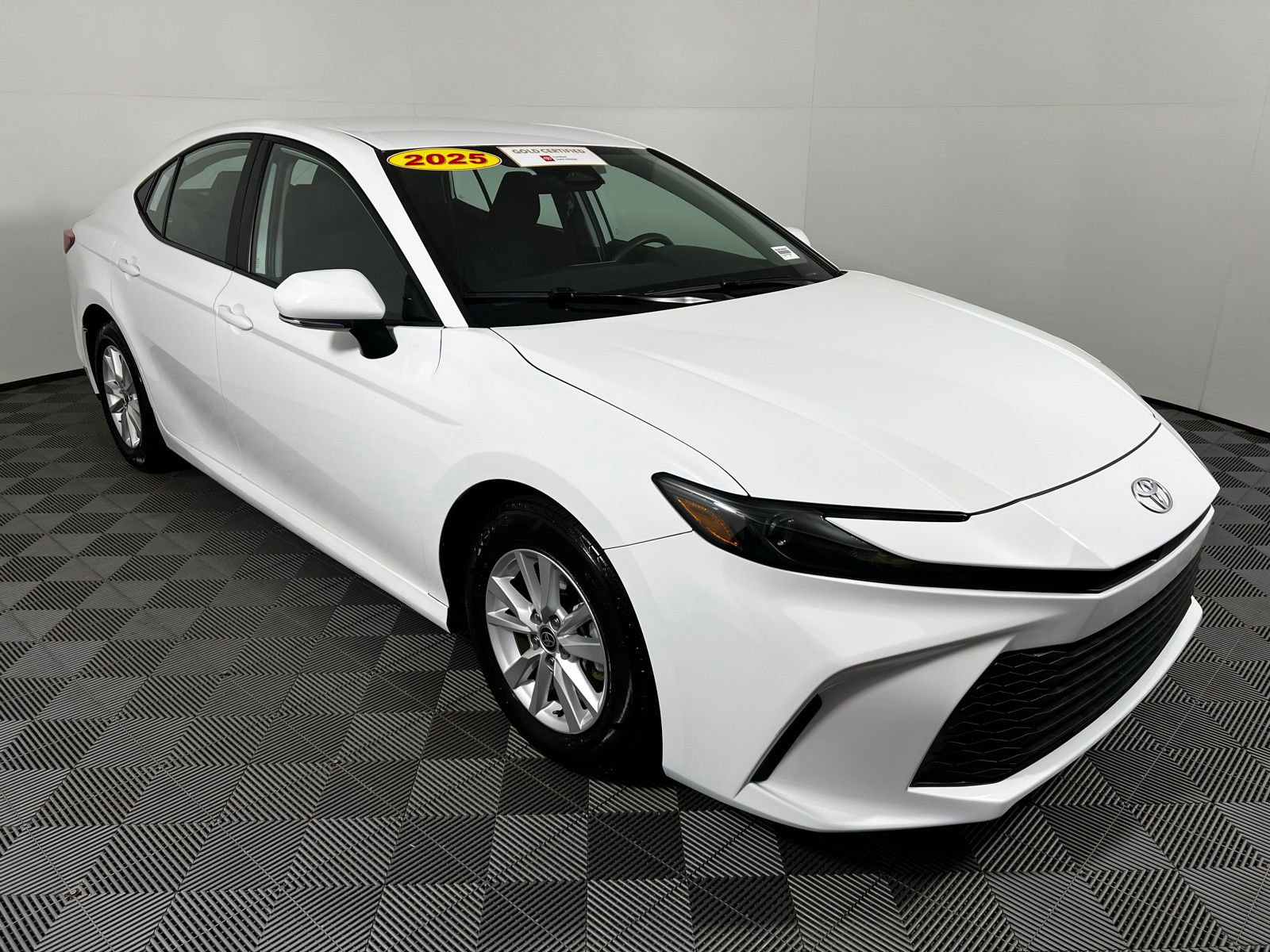 Certified 2025 Toyota Camry LE image 3