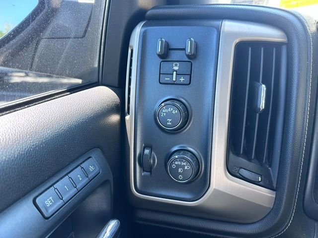 Used 2018 GMC Sierra 1500 Denali w/ Denali Ultimate Package AWD/4WD image 17