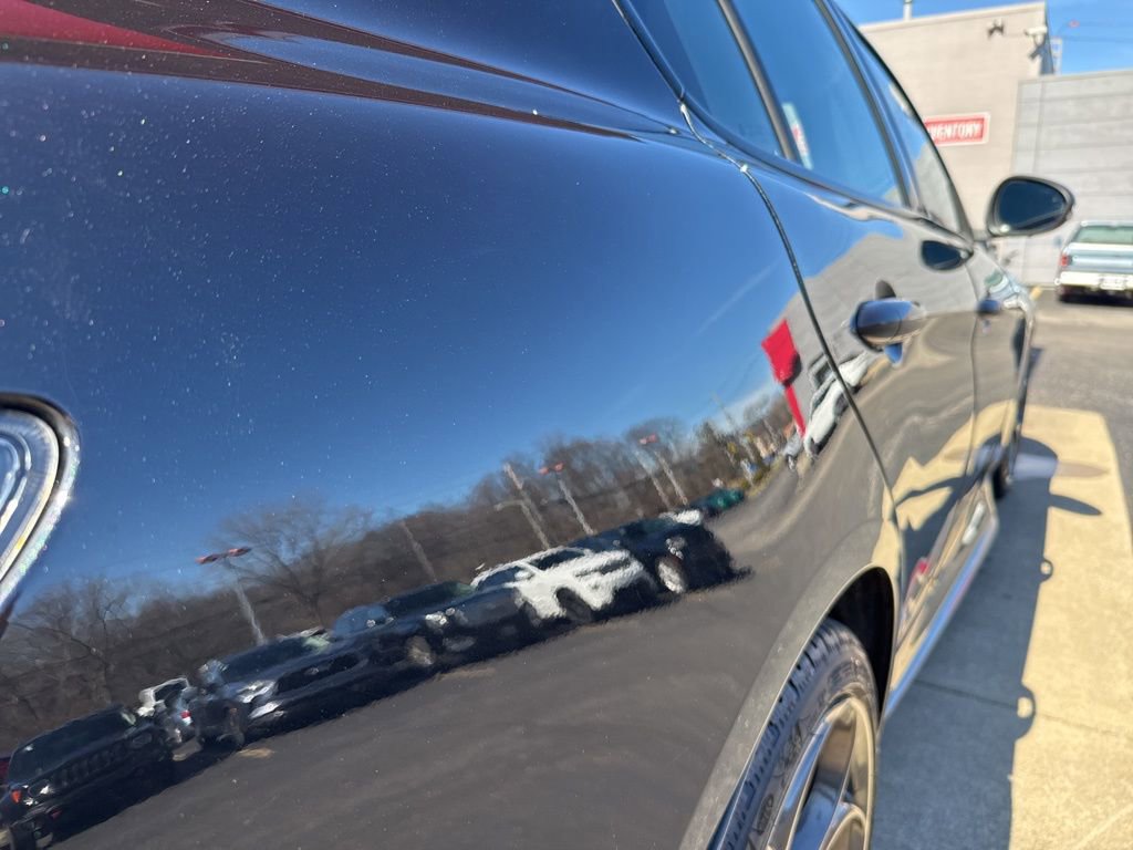 Used 2024 Alfa Romeo Giulia Quadrifoglio w/ Active Assist Plus Package image 6