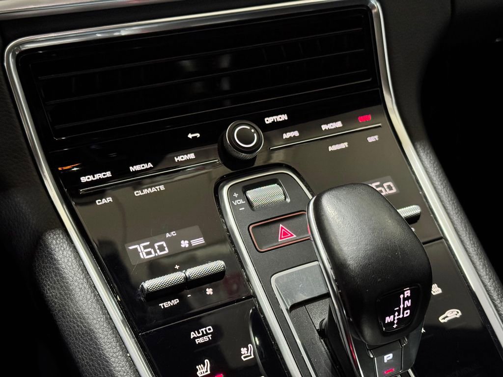 Used 2023 Porsche Panamera Platinum Edition w/ Sport Chrono Package RWD image 15