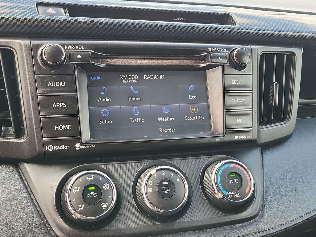 Used 2016 Toyota RAV4 LE image 6