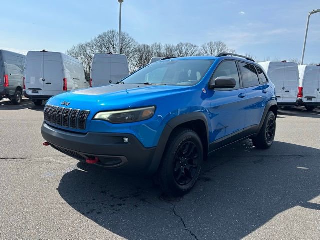 Used 2019 Jeep Cherokee Trailhawk AWD/4WD image 3