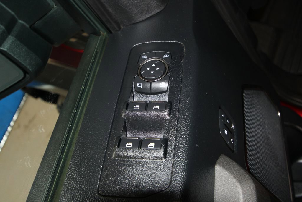 Used 2019 Ford F150 Raptor w/ Equipment Group 802A Luxury image 6