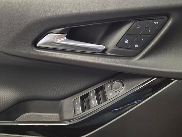 Used 2027 Chevrolet Equinox RS w/ Safety and Technology Package FWD image 30