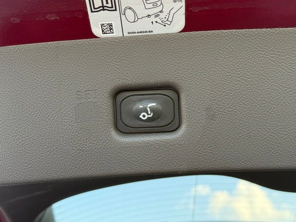 Used 2019 Lincoln Nautilus Reserve image 22