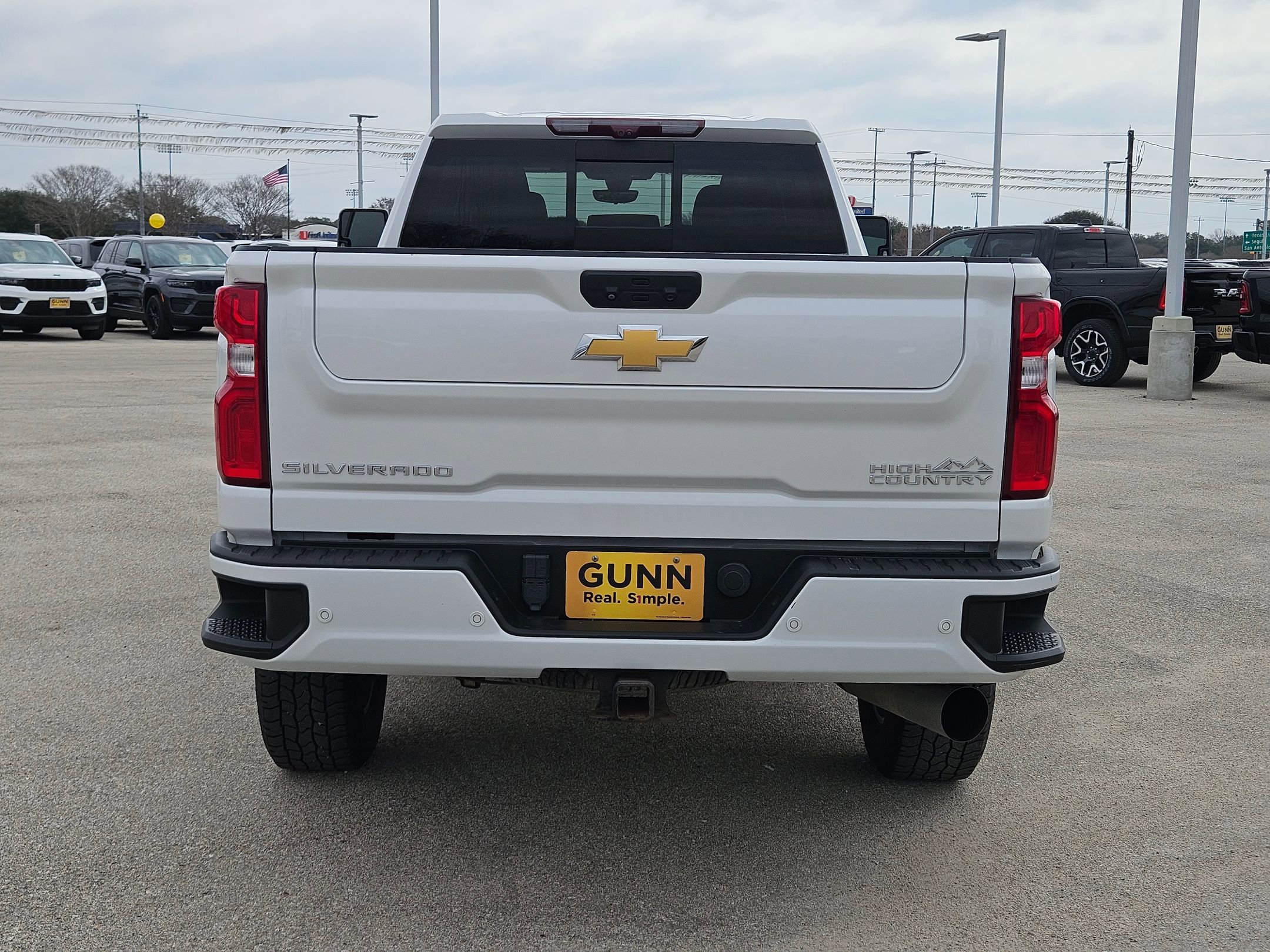 Used 2022 Chevrolet Silverado 3500 High Country w/ Z71 Off-Road Package image 4