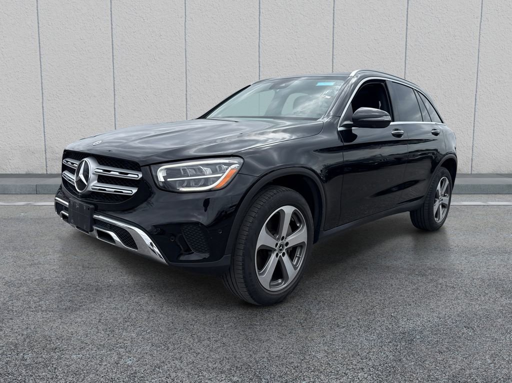 Used 2022 Mercedes-Benz GLC 300 4MATIC w/ Premium Package Lite image 3