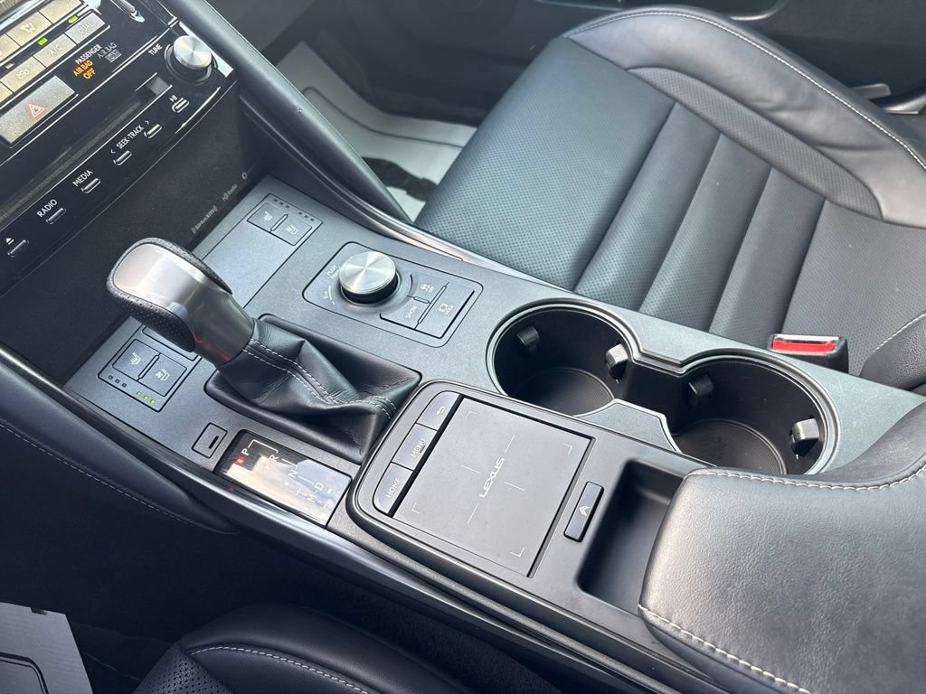 Used 2022 Lexus IS 350 F Sport AWD/4WD image 17