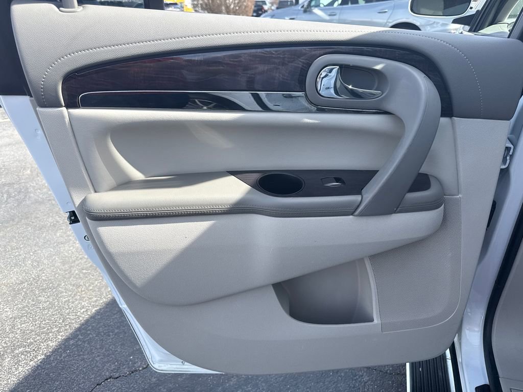 Used 2017 Buick Enclave Leather image 32