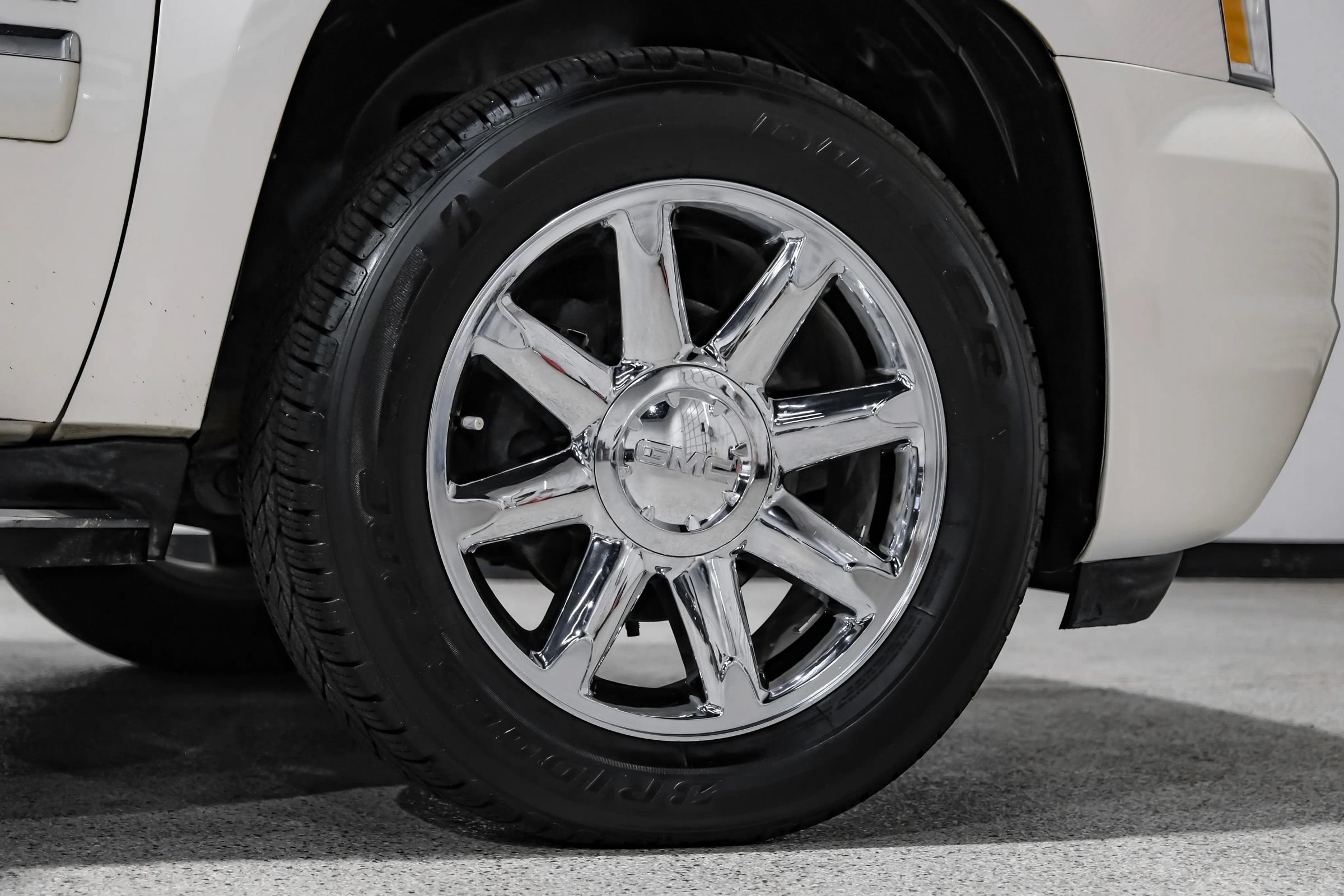 Used 2014 GMC Yukon Denali RWD image 68