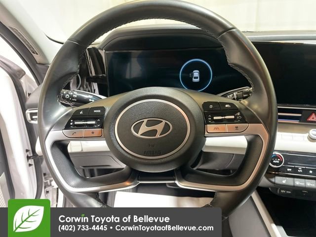 Used 2024 Hyundai Elantra Limited image 14