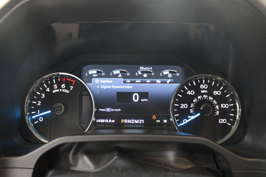 Used 2015 Ford F150 Lariat w/ Equipment Group 502A Luxury AWD/4WD image 28