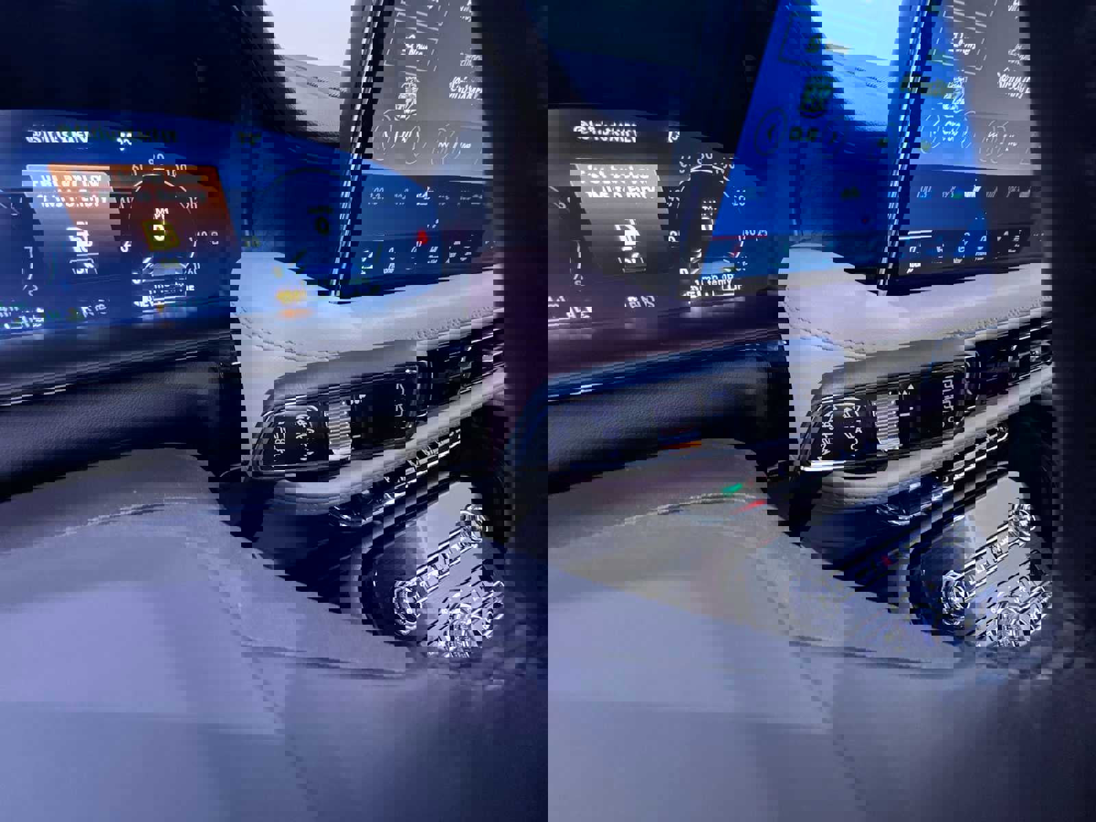 Used 2023 Lincoln Nautilus Reserve image 19