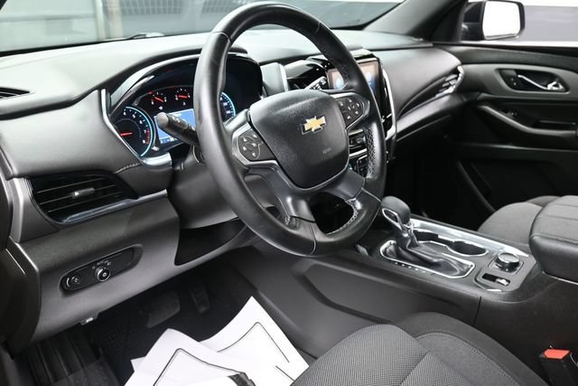 Used 2023 Chevrolet Traverse LT FWD image 8