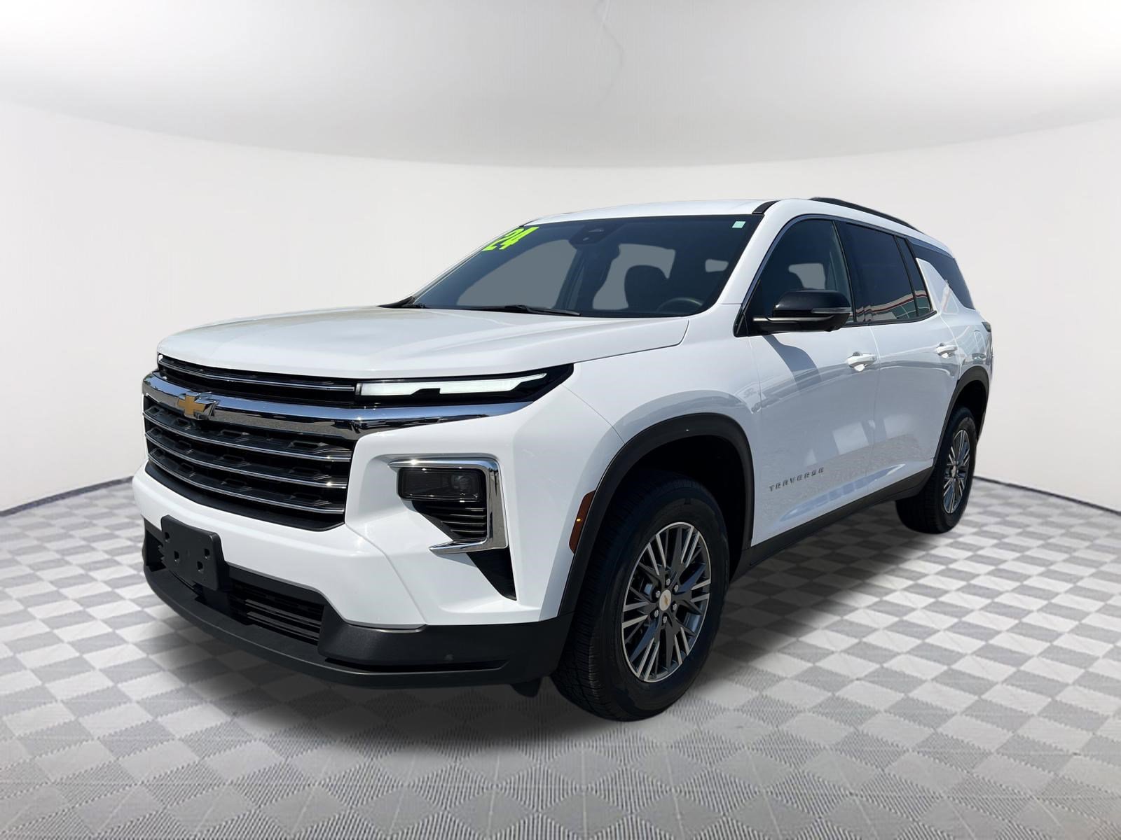 Used 2024 Chevrolet Traverse LT AWD/4WD image 3