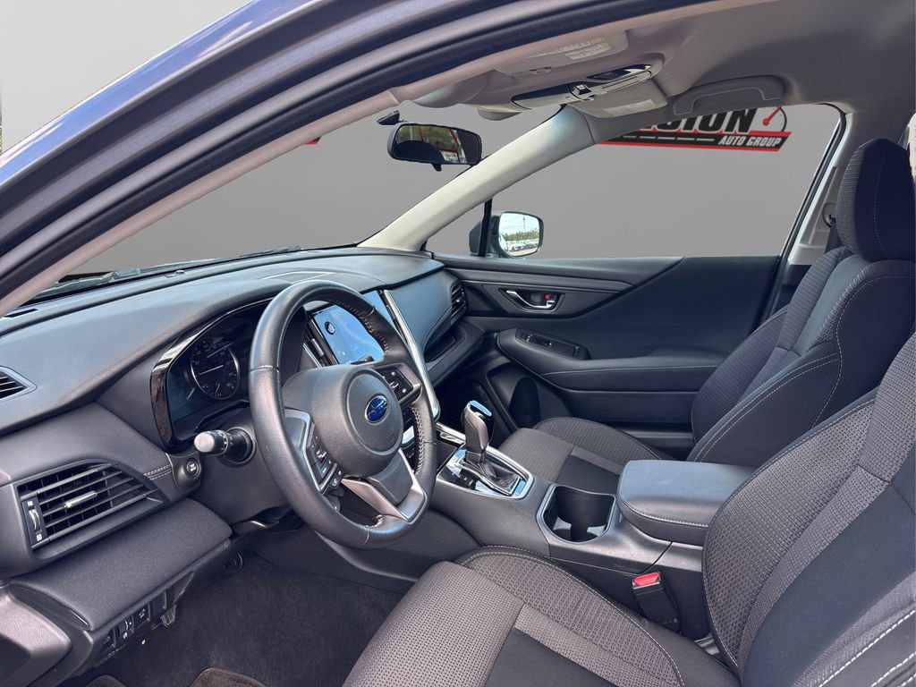 Used 2022 Subaru Outback Premium image 9