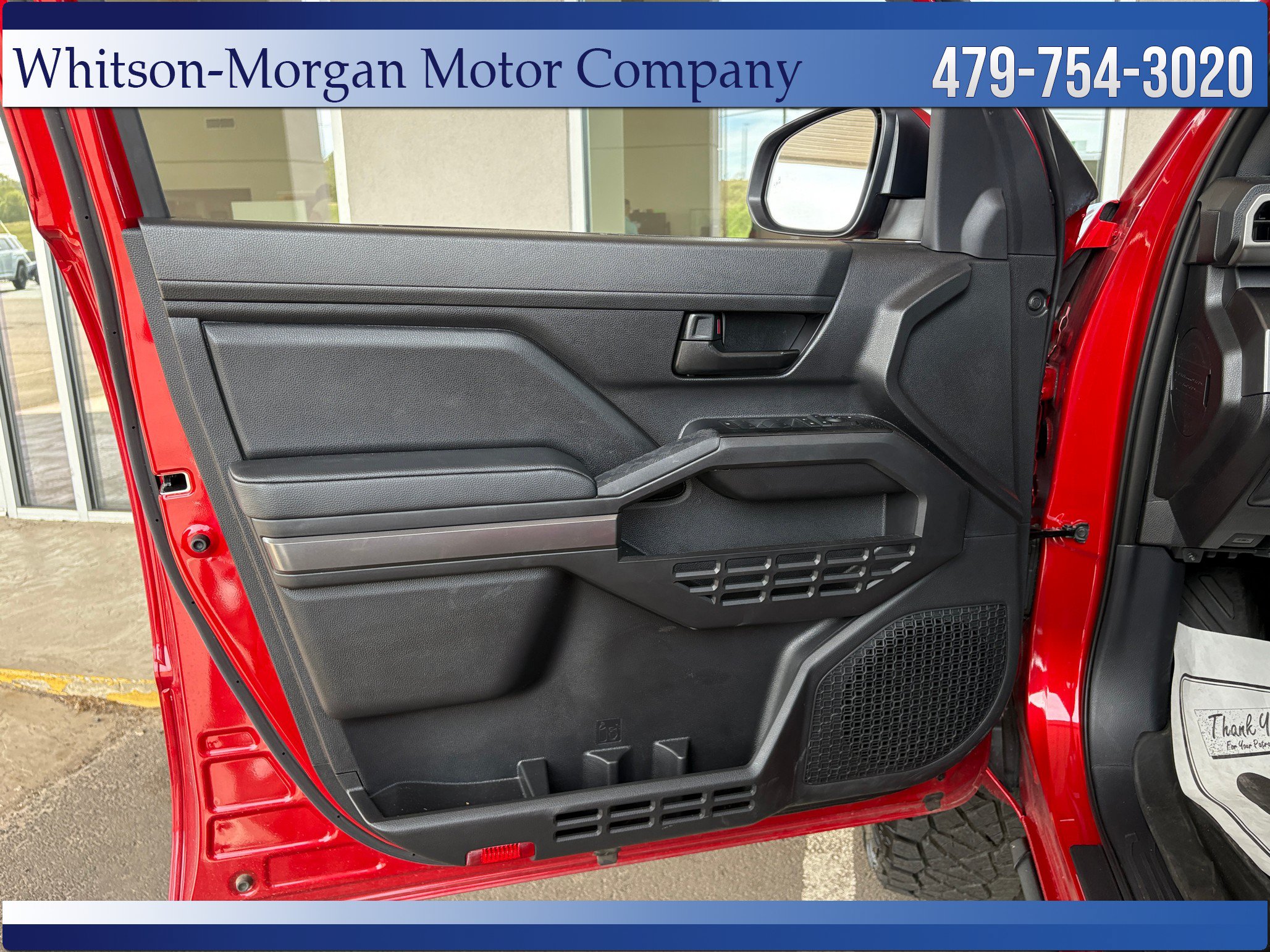Used 2025 Toyota Tacoma SR5 AWD/4WD image 11