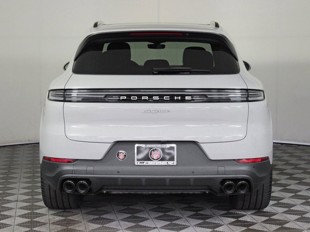 Used 2025 Porsche Cayenne E-Hybrid image 6