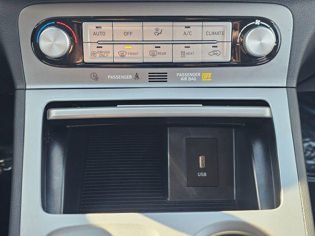 Used 2023 Hyundai Kona SE image 15