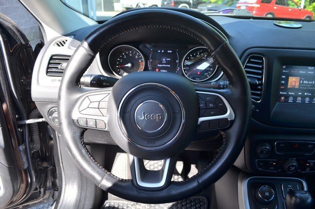 Used 2020 Jeep Compass Latitude w/ Cold Weather Group image 19