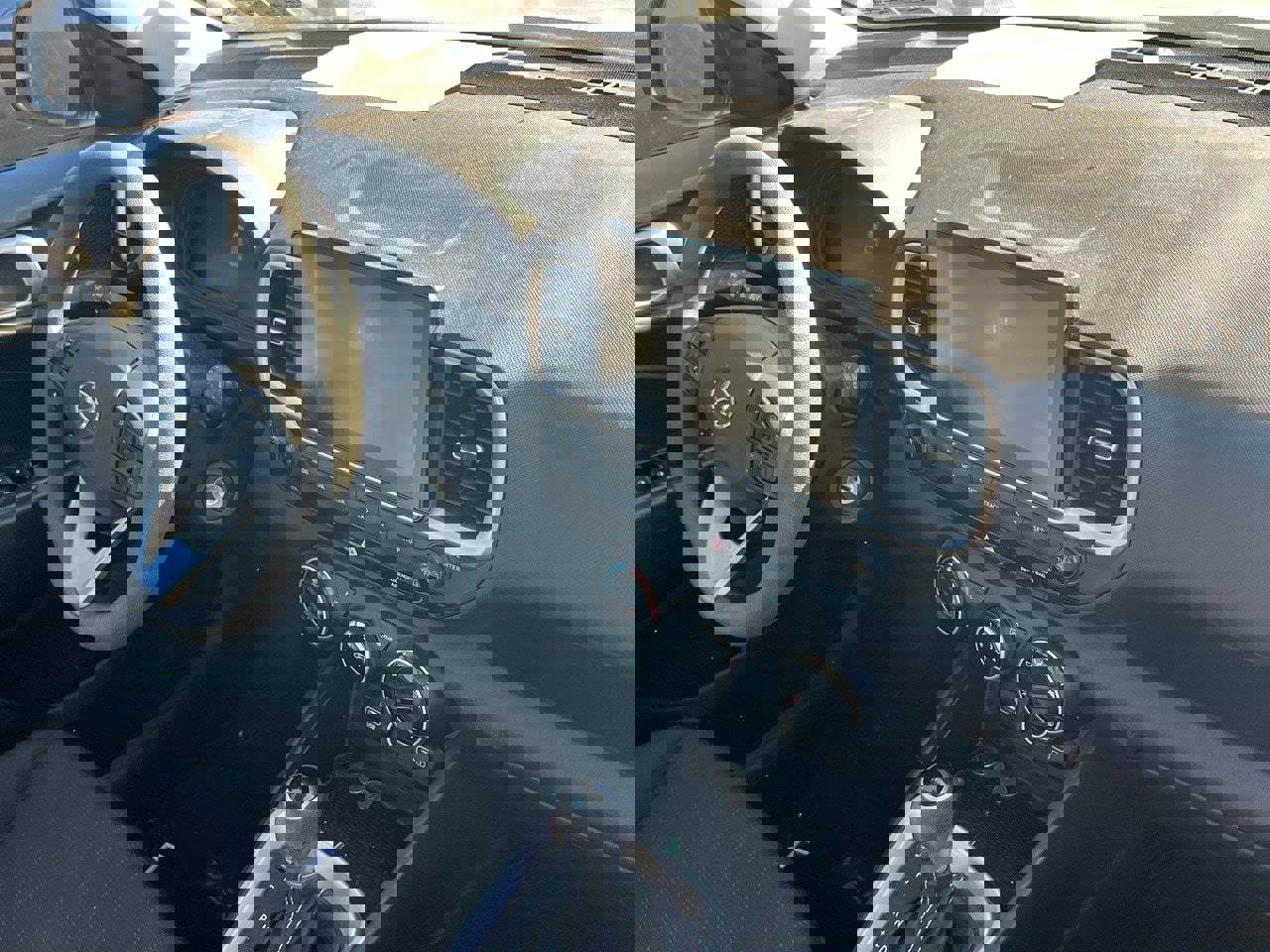 Certified 2023 Hyundai Venue SE image 5