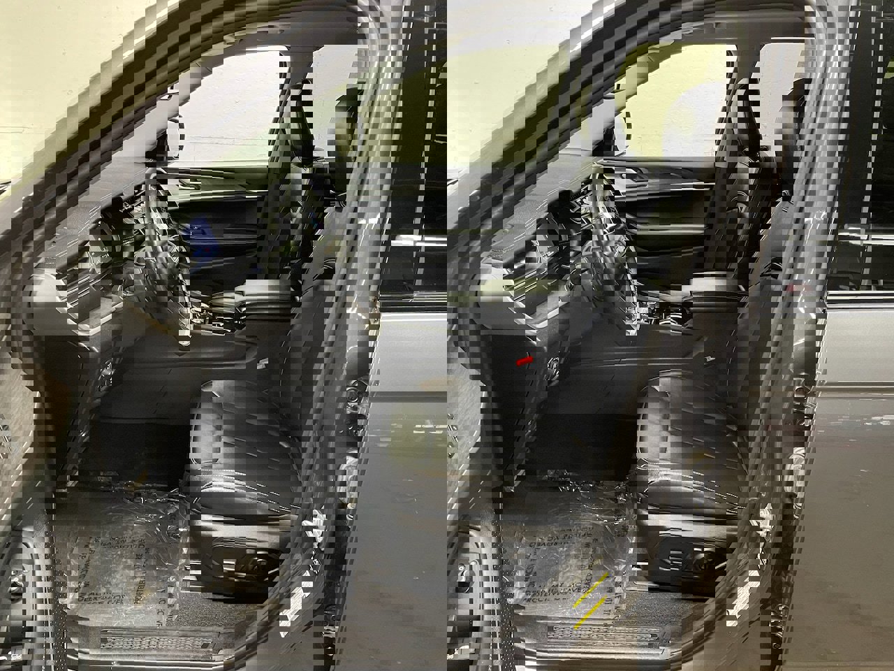 Used 2022 Jeep Grand Cherokee Limited image 3