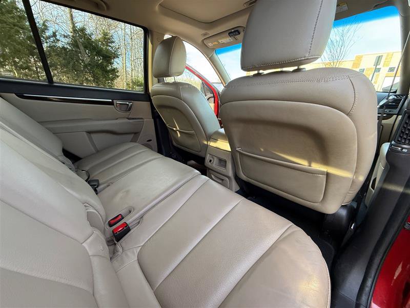 Used 2012 Hyundai Santa Fe Limited AWD/4WD image 24