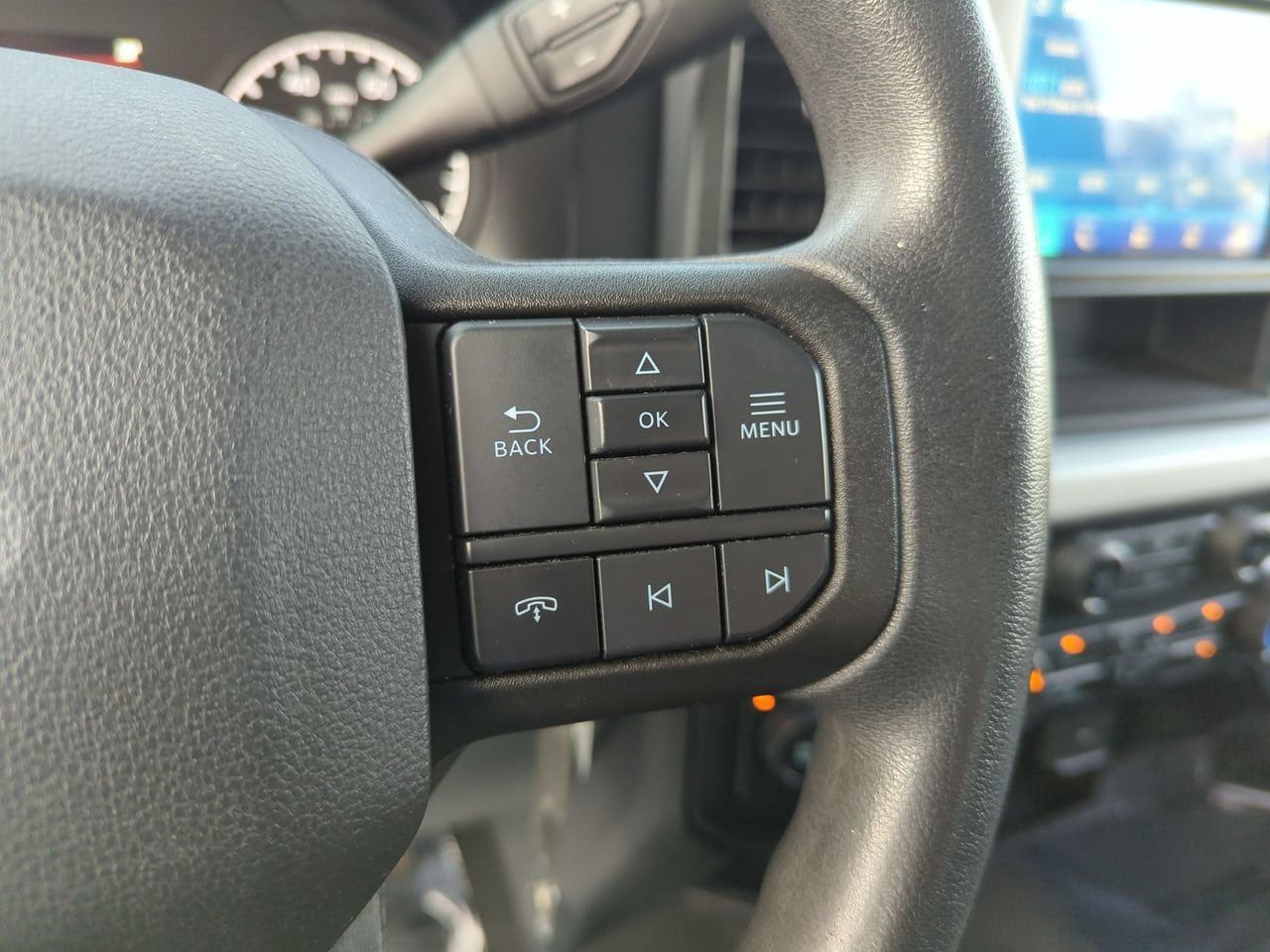 Used 2023 Ford F350 XLT AWD/4WD image 13