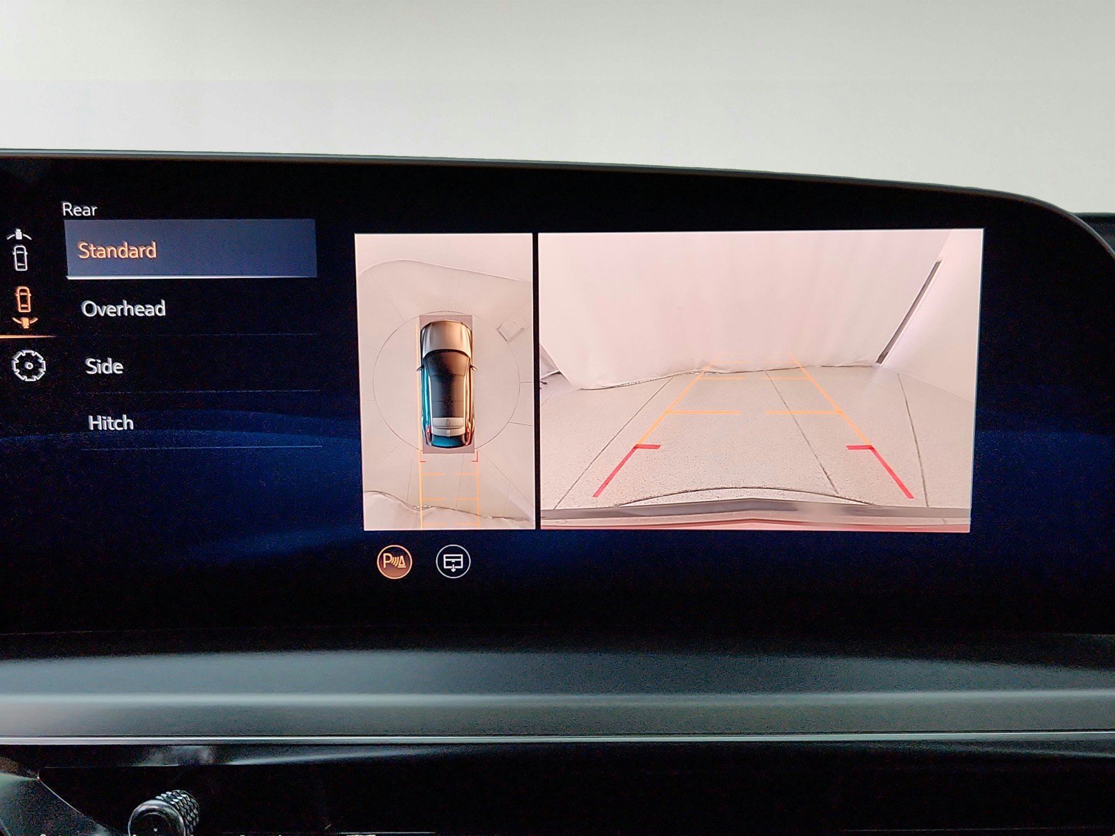 Used 2025 Cadillac Lyriq Sport w/ LPO, Floor Liner Package AWD/4WD image 20