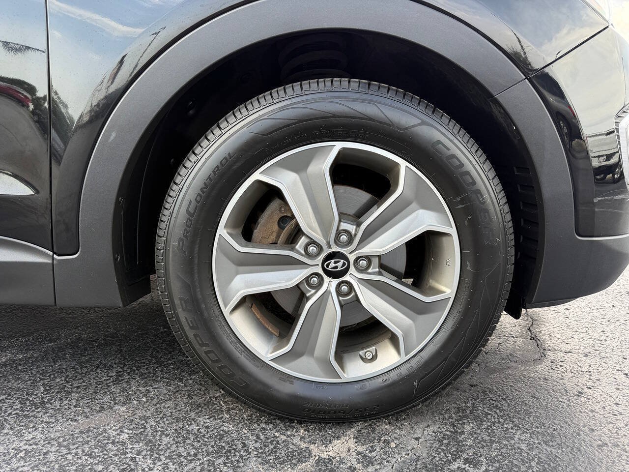 Used 2013 Hyundai Santa Fe GLS w/ Popular Equipment Pkg FWD image 9