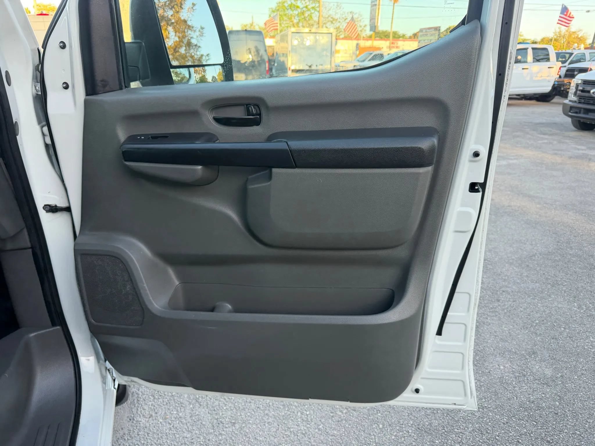 Used 2021 Nissan NV 2500 SV w/ Navigation Package RWD image 17