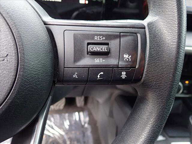 Used 2025 Nissan Kicks S image 14