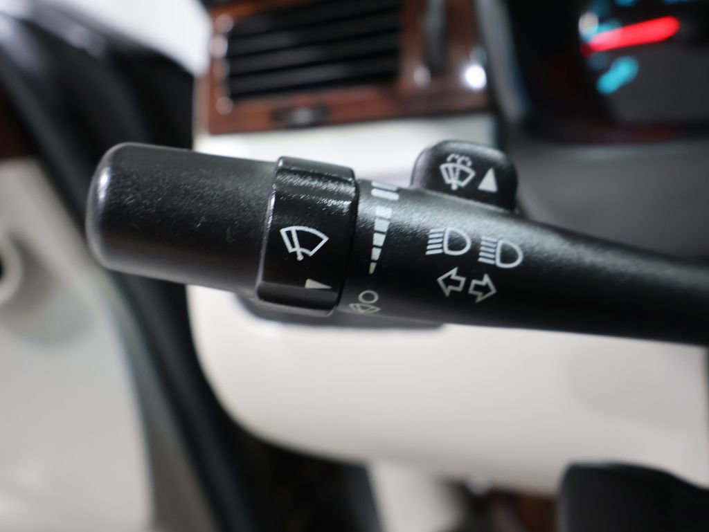 Used 2010 Chevrolet Impala LT w/ Luxury Edition Package image 32