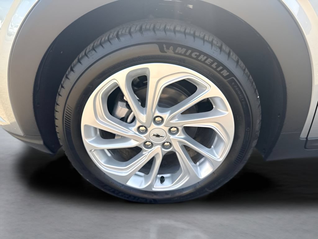 Used 2027 Chevrolet Bolt LT w/ Comfort Package FWD image 33