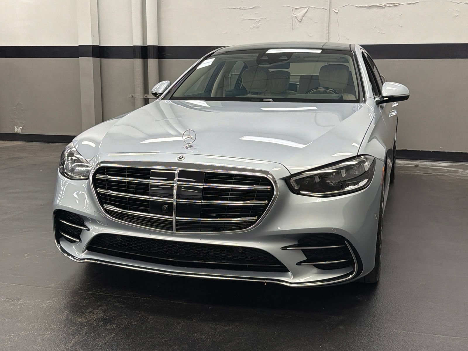Used 2023 Mercedes-Benz S 580 4MATIC Sedan image 5