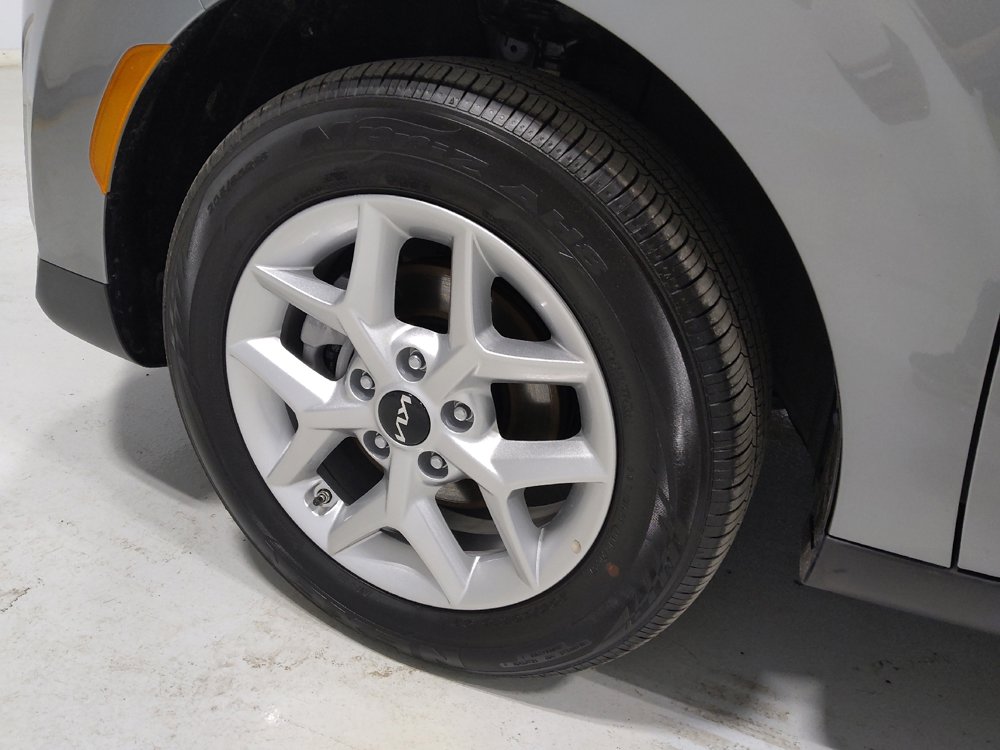 Used 2025 Kia Soul S image 30