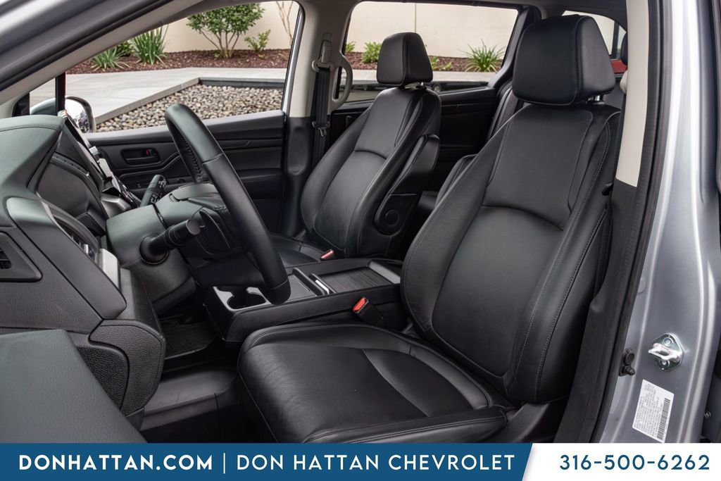 Used 2025 Honda Odyssey EX-L image 12