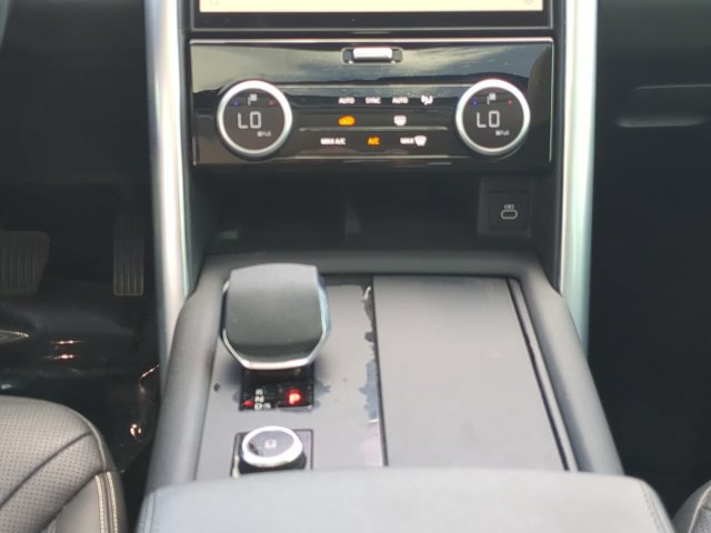 Used 2022 Land Rover Discovery S AWD/4WD image 19