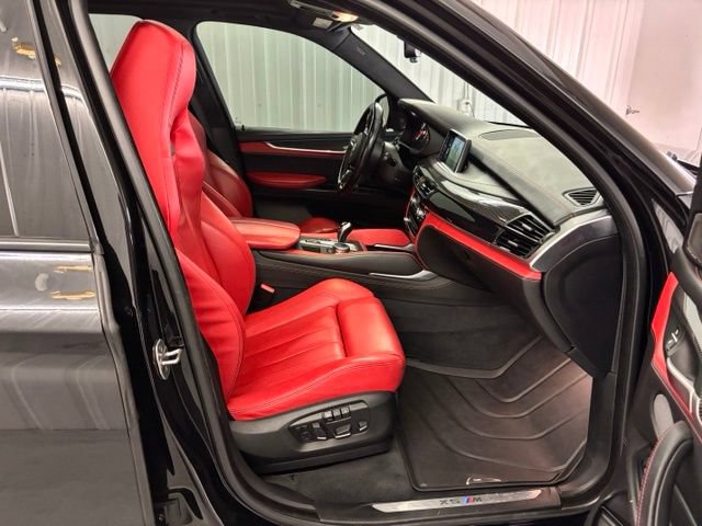 Used 2017 BMW X5 M AWD/4WD image 29