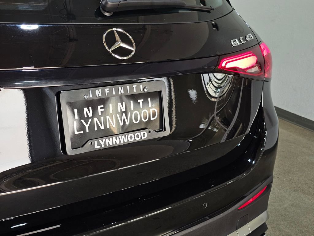 Used 2025 Mercedes-Benz GLC 43 AMG 4MATIC image 27