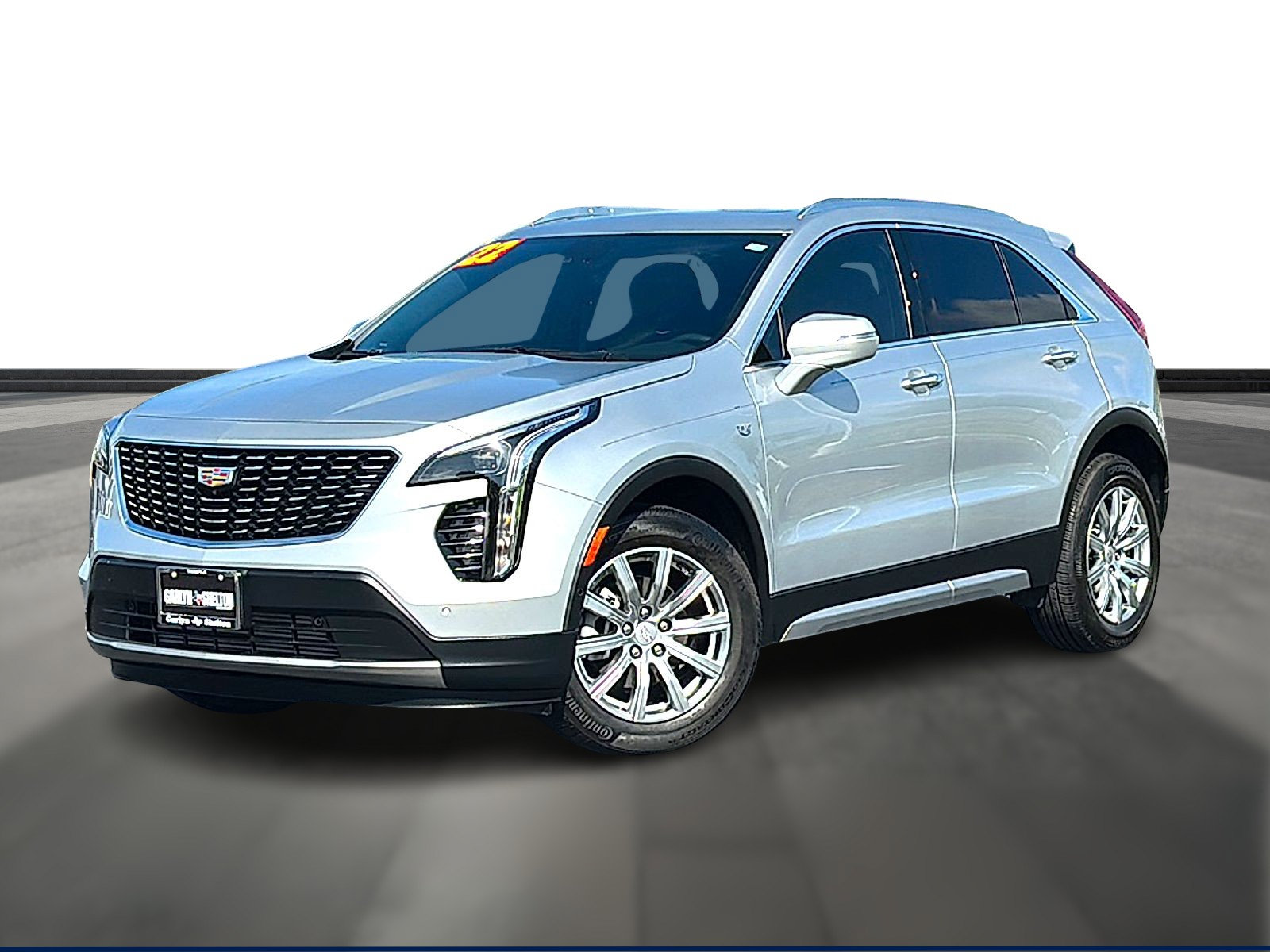 Used 2022 Cadillac XT4 Premium Luxury w/ Enhanced Visibility Package FWD image 2