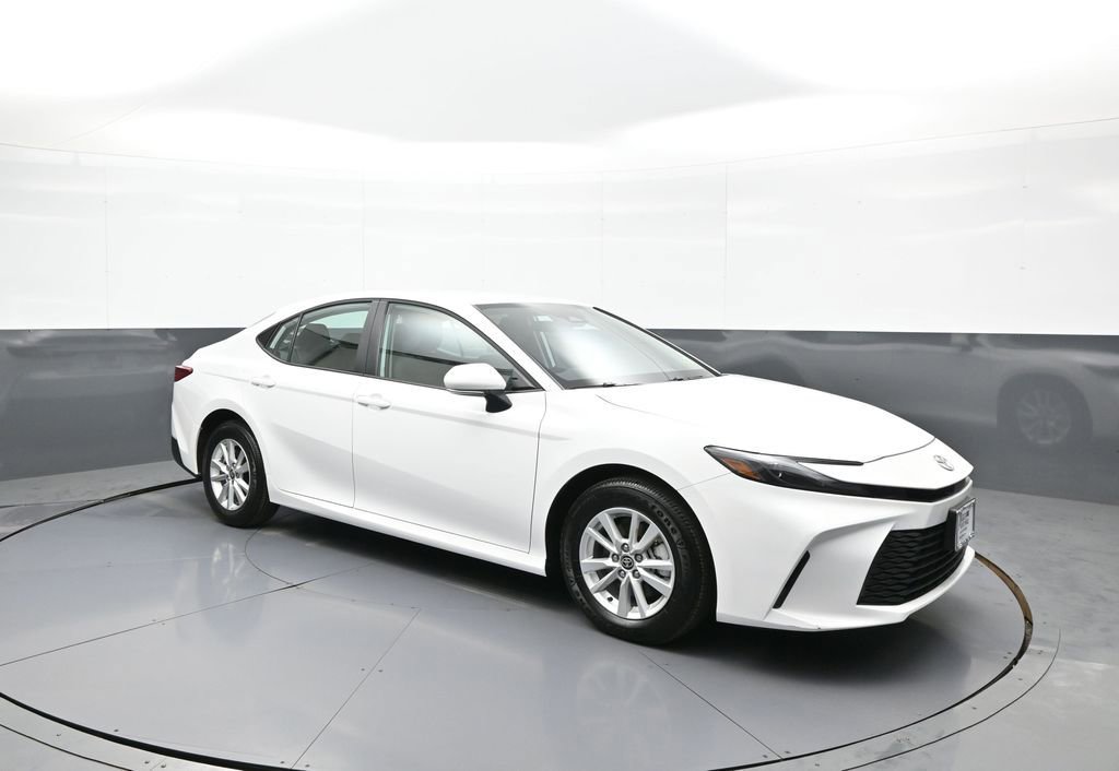 Certified 2025 Toyota Camry LE image 4
