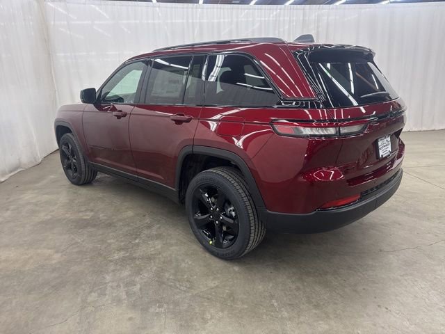 New 2025 Jeep Grand Cherokee Laredo image 23