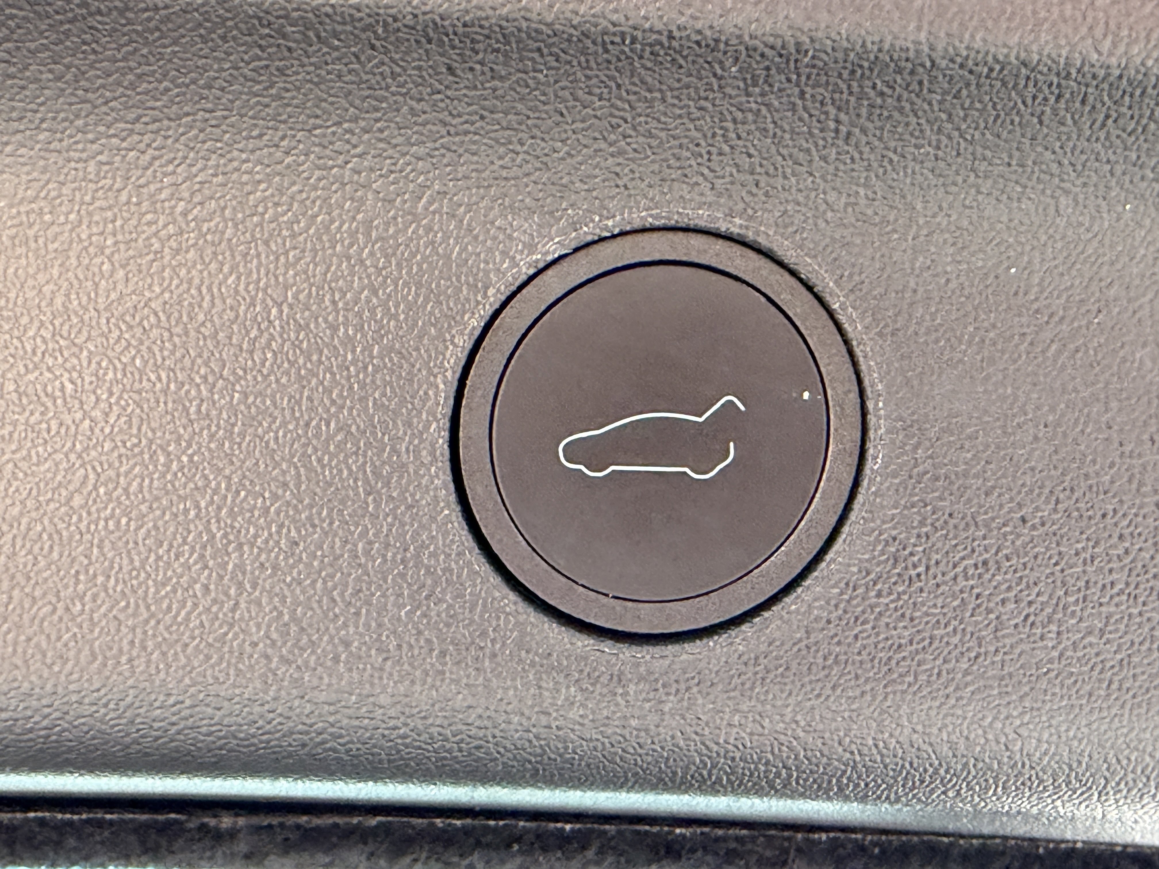 Used 2023 Tesla Model Y Long Range image 11