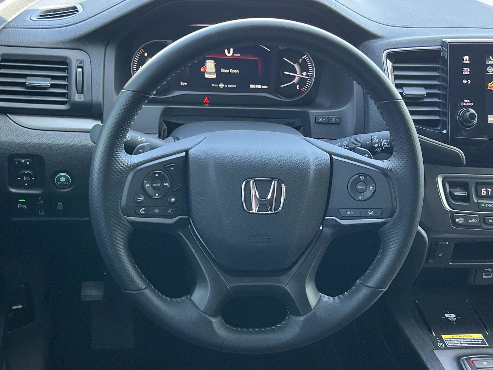 Certified 2025 Honda Passport EX-L image 8