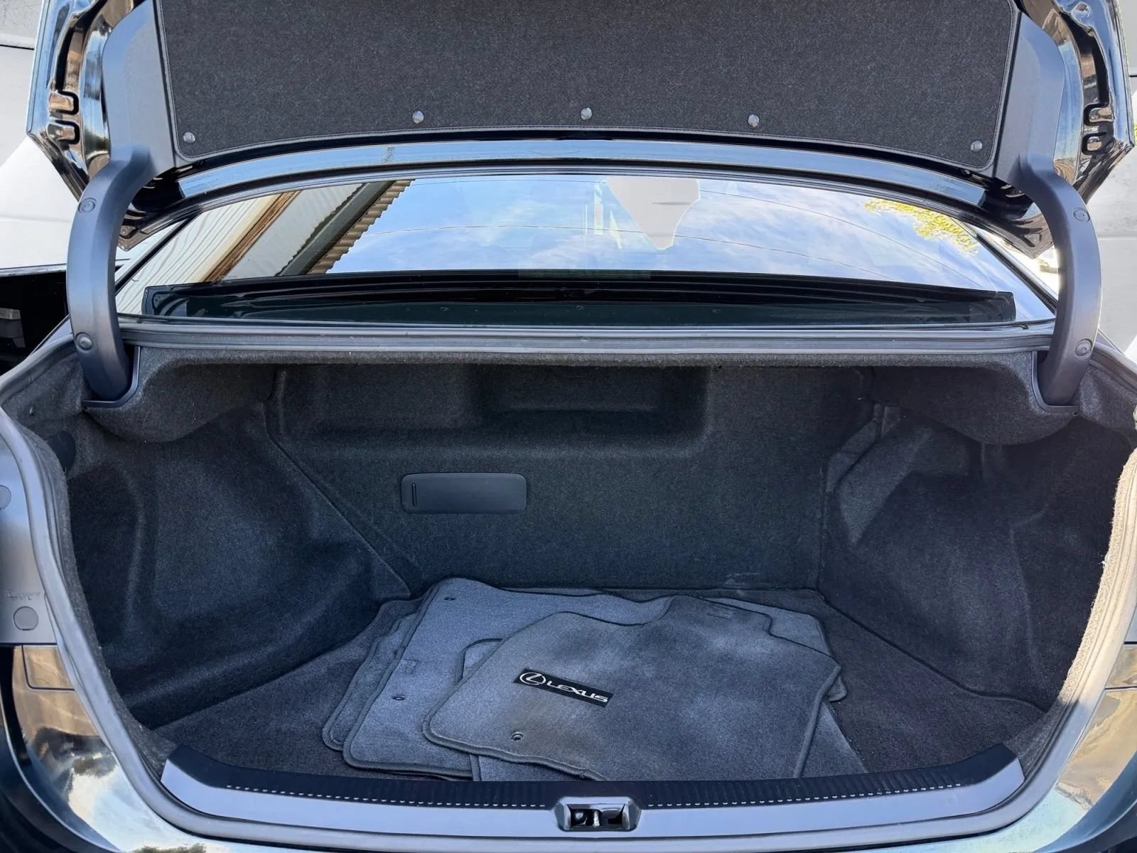 Used 2010 Lexus HS 250h w/ Preferred Accessory Package FWD image 20