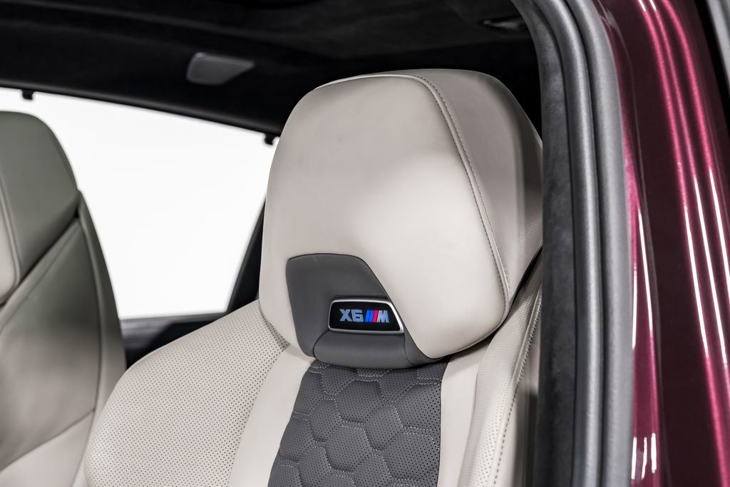 Used 2024 BMW X6 M Competition w/ Executive Package image 17